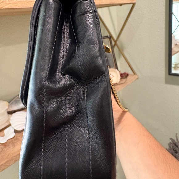 Chanel lucky charms chocolate bar - Picture 3 of 9